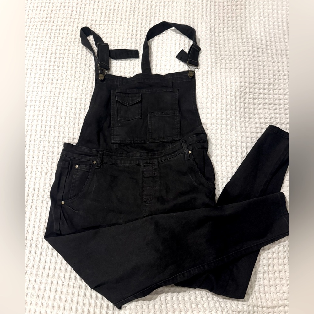 Overall pants